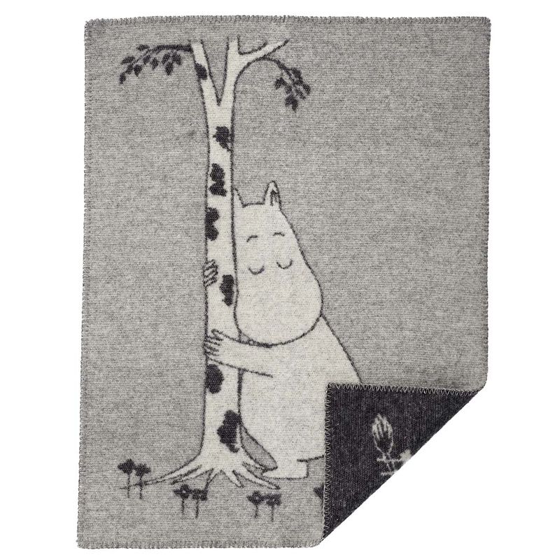 Pledd i lammeull Mummi Treehug 65 x 90 cm fra Klippan