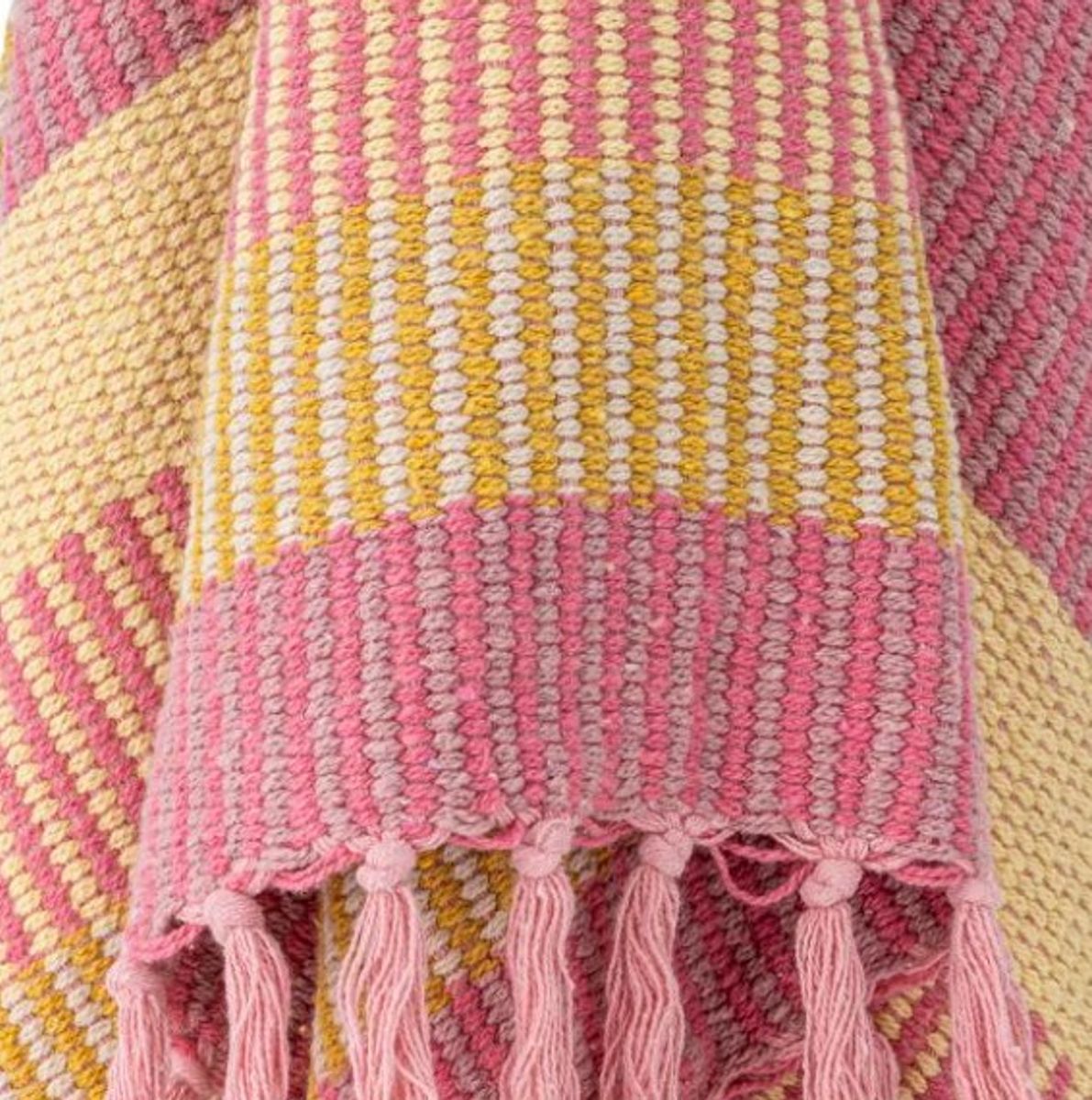 Bloomingville pledd Isnel Pink Plaid, 160x130 cm