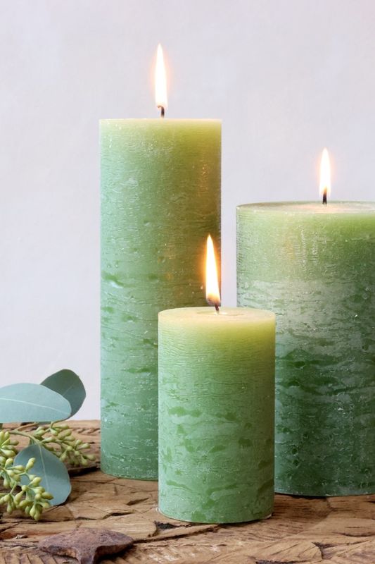 Macon kubbelys rustikk 90 timer – forrest green (H15 / Ø10 cm)