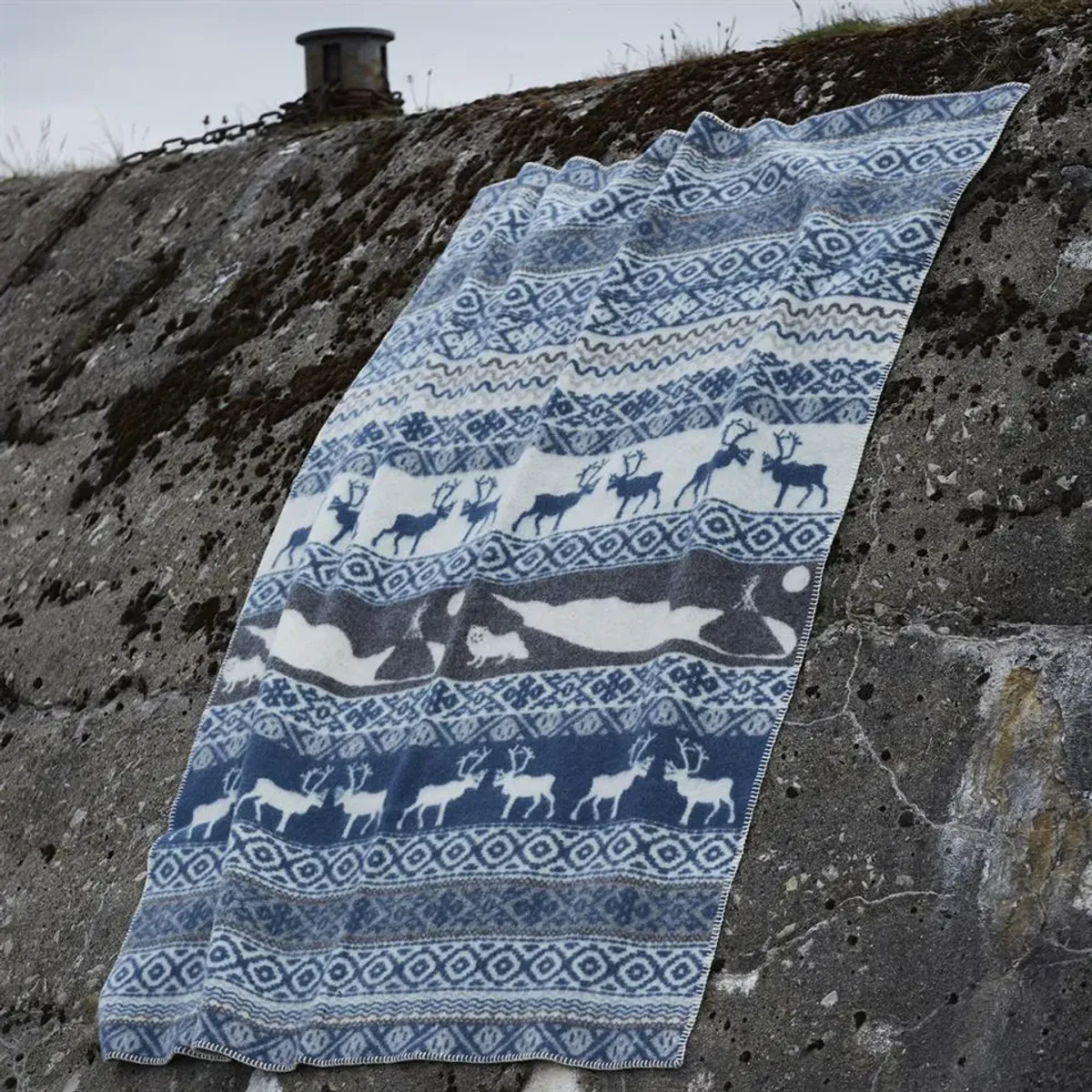 Pledd i lammeull Sarek fra  Klippan
